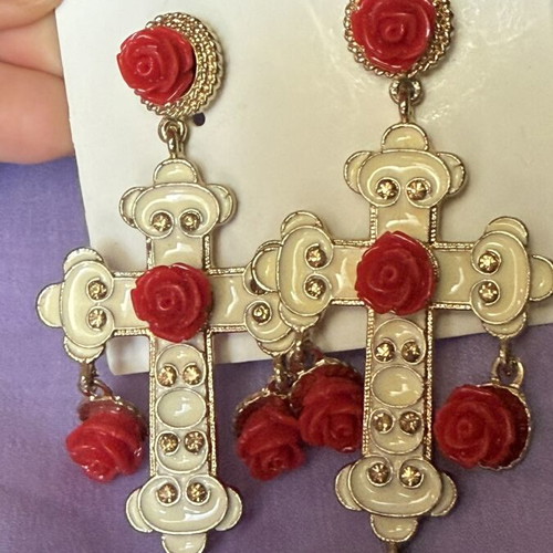 Earrings new, white and red floral cross design