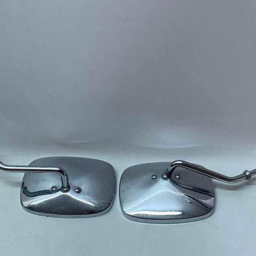Harley Division 10x22 mirror set of 2 used, right one cracked