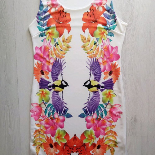 Mini dress Fullah Sugah like new, size small, white multicolor