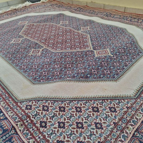 Rug like new, 1.94 x 2.50 meters, set of 2 pieces
