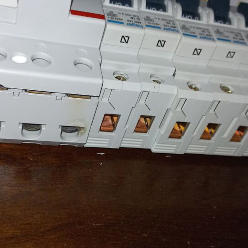 Automatic circuit breakers MW110 10A 9 pcs and ABB F364 three-phase residual relay like new
