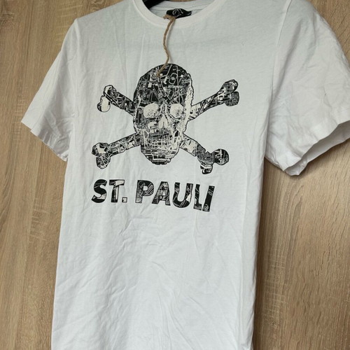 St.Pauli fan t-shirt new, size S