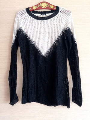 Oltre knitted sweater used, medium, black and white
