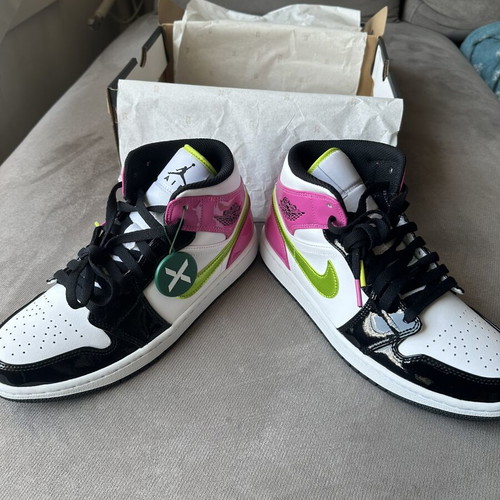 Nike Air Jordan 1 Mid SE Cyber Active Fuchsia new, EU 40.5