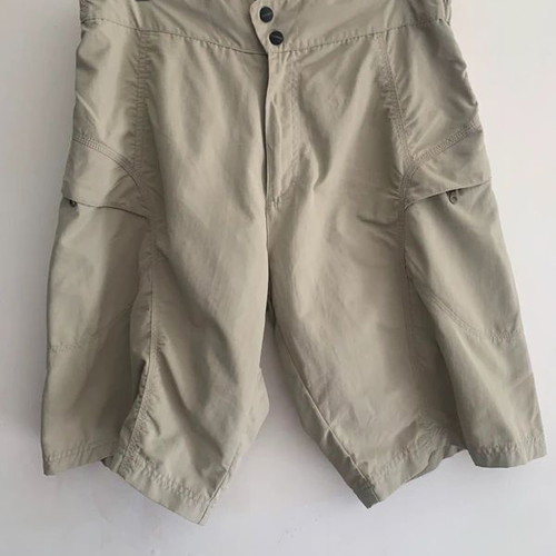Crane shorts size L like new, beige, waterproof