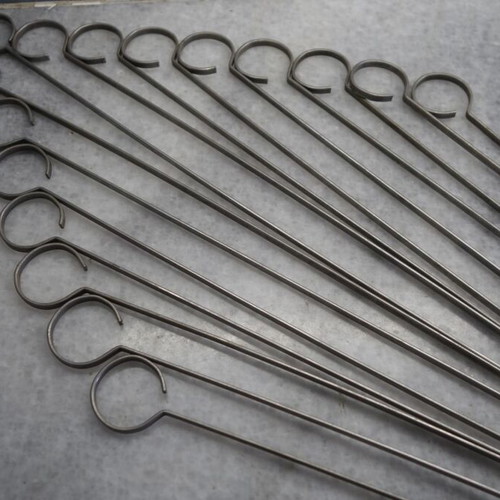 Metal barbecue skewers like new, pack of 16 pieces