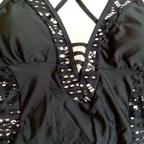 Women's one-piece swimsuit new, size large, black