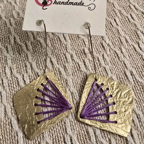 Cameo handmade earrings in gold tone new
