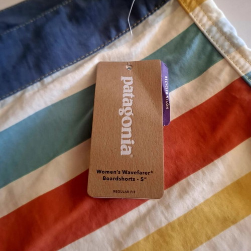 Patagonia Wavefarer women's shorts new, multicolor