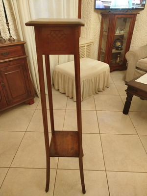 Athens series flower stand like new, antique