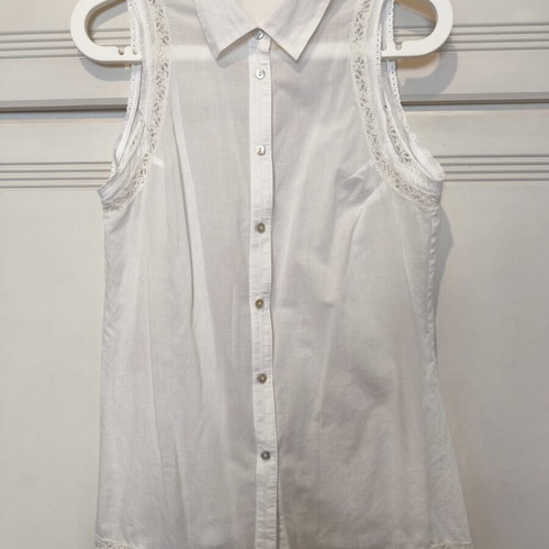 Venus Victoria sleeveless voile blouse with lace, white, size L