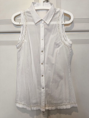 Venus Victoria sleeveless voile blouse with lace, white, size L