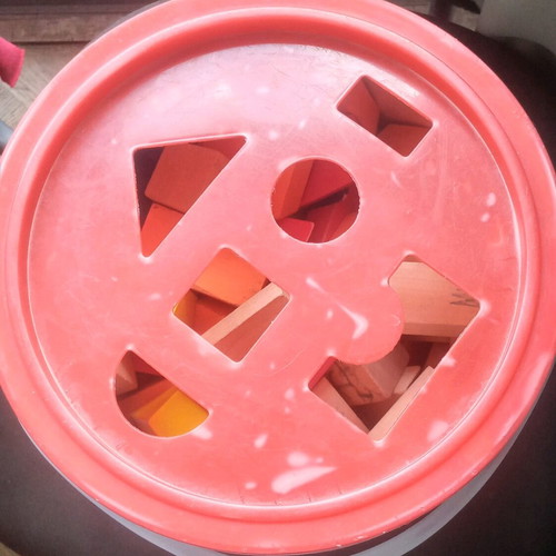 Wooden block toy used, box with 100+ pieces