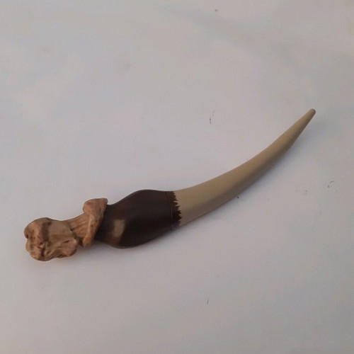 Harry Potter Basilisk Fang pen like new from Dark Arts Collectible Set