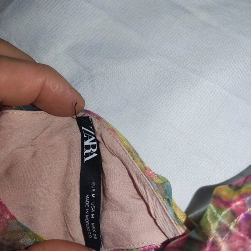 Γυναικείο φόρεμα Zara μεταχειρισμένο, μέγεθος M, με έναν ώμο έξω και φιόγκο