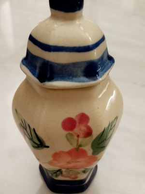 Chinese Tea Vase Late 1990s, Like New, 15cm