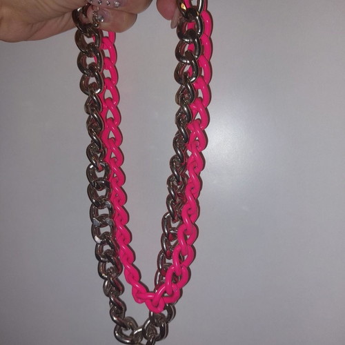 Double necklace used in excellent condition