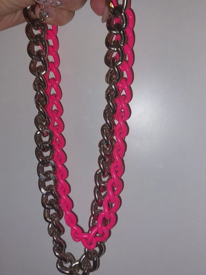 Double necklace used in excellent condition
