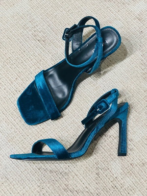 Migato petrol velvet sandals like new, size 41
