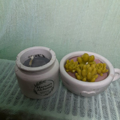 Scented soy candles in handmade plaster bases new