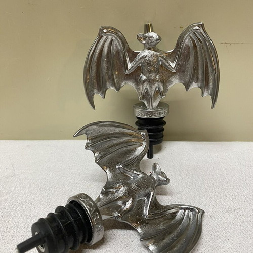 Bacardi bottle spouts like new, set of 2