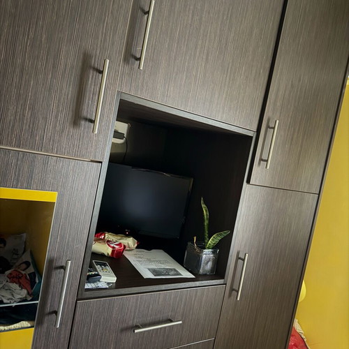 Wardrobe doors like new, wenge color, two sides and four doors