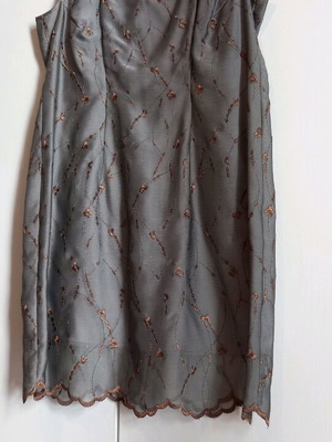 Dress like new, gray with silver and pink gold embroidery, size L