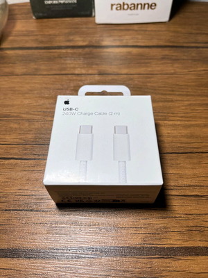 Πλεκτό USB-C σε USB-C καλώδιο 2μ έως 240W καινούργιο