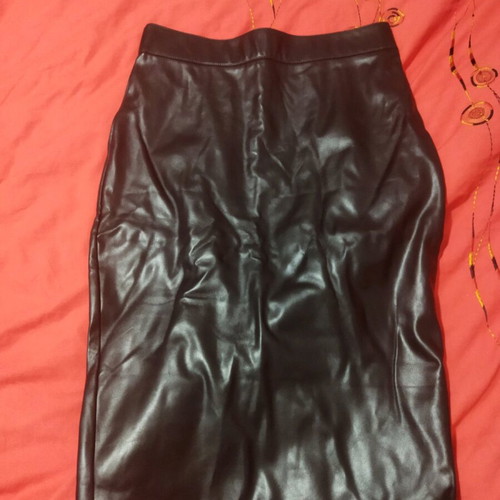 Leather skirt black small like new