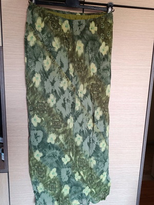 Vintage midi skirt khaki green floral lined like new