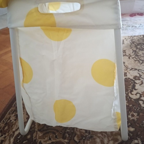 Laundry basket new with plastic and metal frame