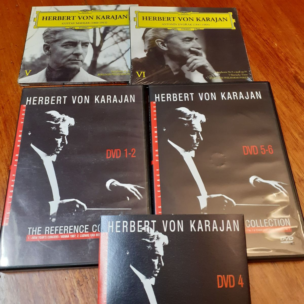 Herbert Von Karajan Collection 5 DVDs and… - € 8,00 - Vendora.cy