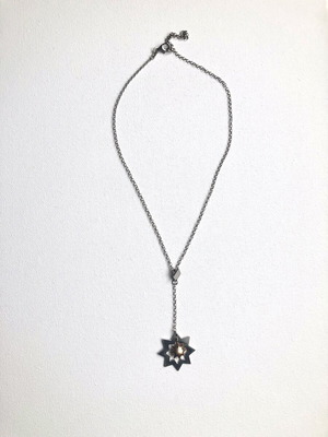 Minimal Y-shaped silver necklace with star pendant like new