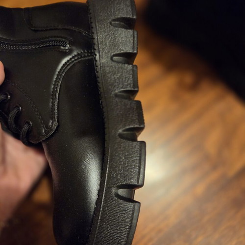 SH Fashion Shoes Black Ankle Boots Size 38 Like New