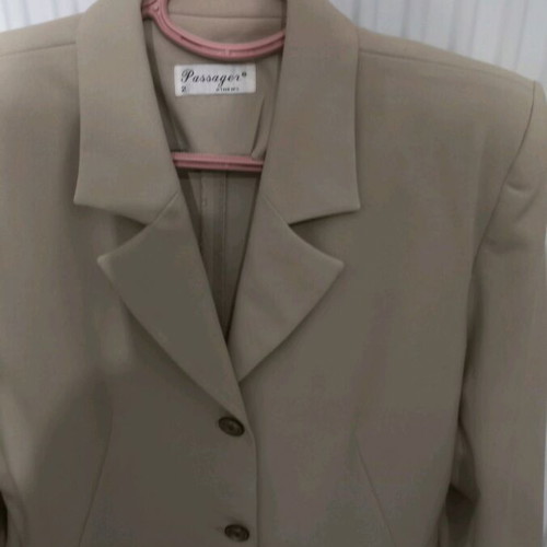 Women's beige jacket like new, size M
