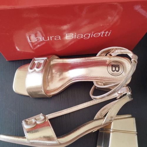 Laura Biagiotti women's sandals new, size 36, gold