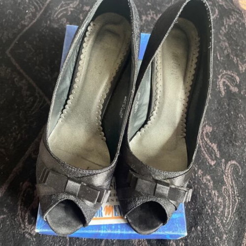 Black Pumps Size 38 Like New