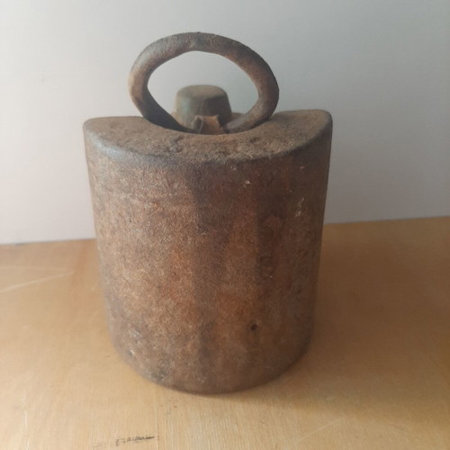 Cast Iron 5-Kilogram Weight for Scale used, vintage patina