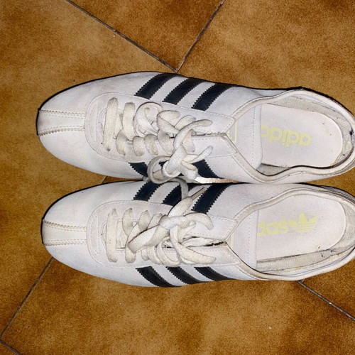 Adidas athletic shoes used, size 39, black and white
