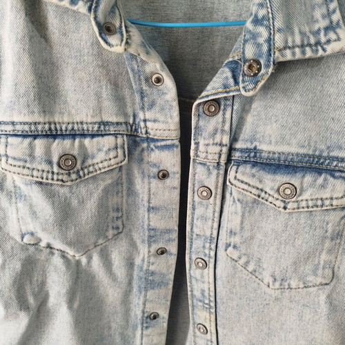 Boys' denim jacket size 8-9 used, blue