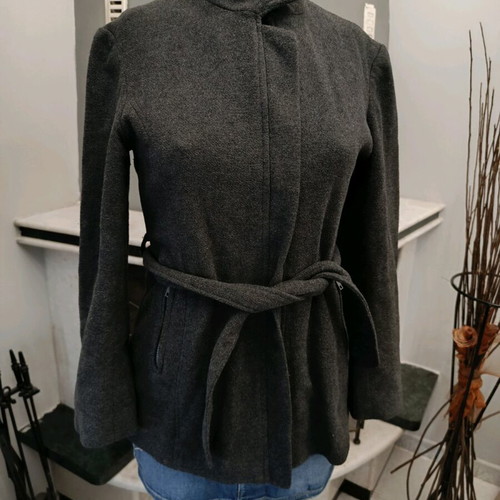 Tresor women's coat like new, grey, size Small