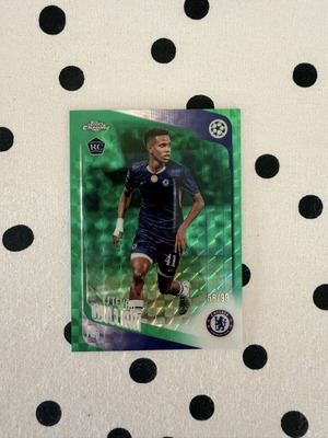 Topps Chrome UEFA CC Estevao Willian RC Green Geometric Refractor 2025-26 new