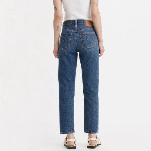 Levi's 501 Crop Jeans like new, size 26x28, lightweight blue denim