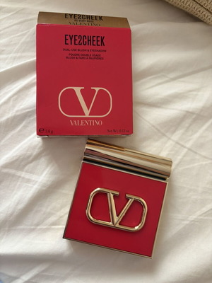 Valentino Eye2Cheek Blush New, Shade 02 Very Rose