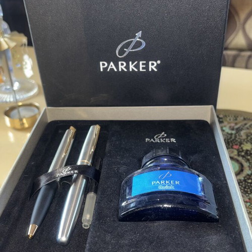 Parker set with pen, fountain pen, and Quink ink bottle new