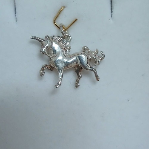 Silver unicorn pendant