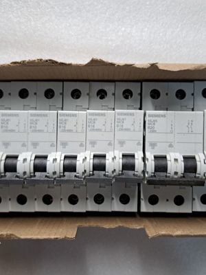 Siemens electrical panel materials used with automatic fuses and indicator lights