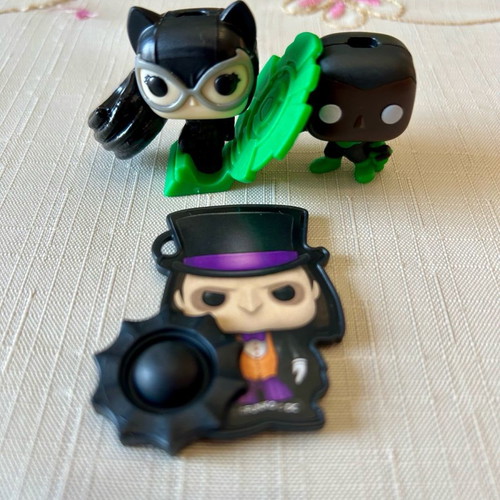 Funko Pops Dc Joy 3 mini figures new Kinder