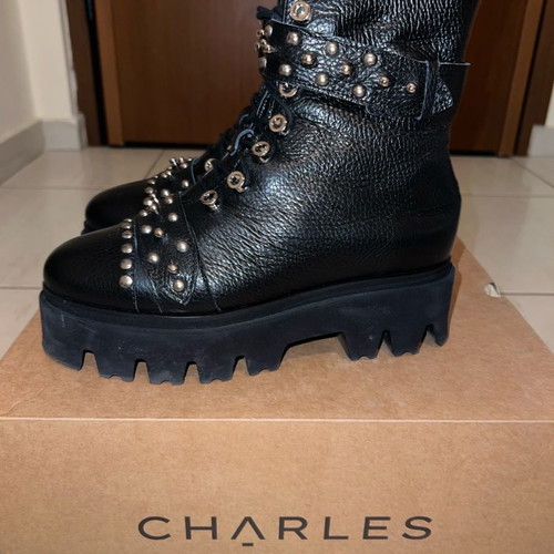 Charles leather boots new, size 37, with studs and laces