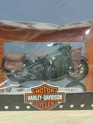 Harley-Davidson 1942 WLA FLATHEAD Motorcycle Model 1/18 Scale new